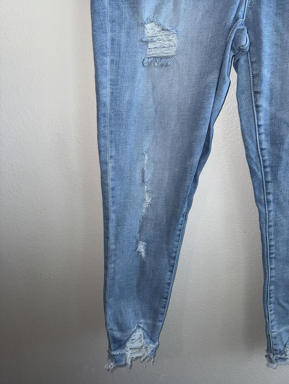 BKE Parker Universal High Rise Ankle Skinny Jeans Size 30 Distressed Denim - Picture 4 of 7